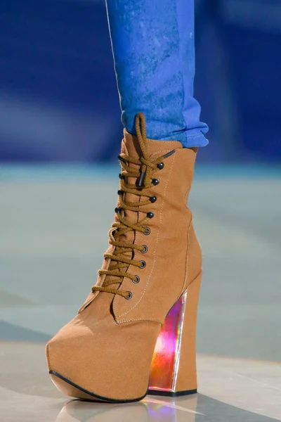 Look 69